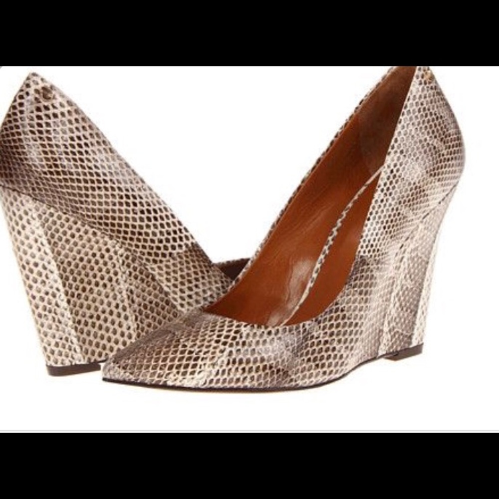 Rachel Roy Wedges